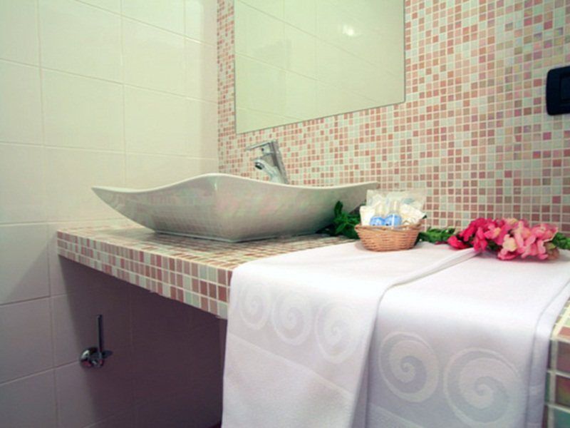 Hotel Versailles Rome Luaran gambar