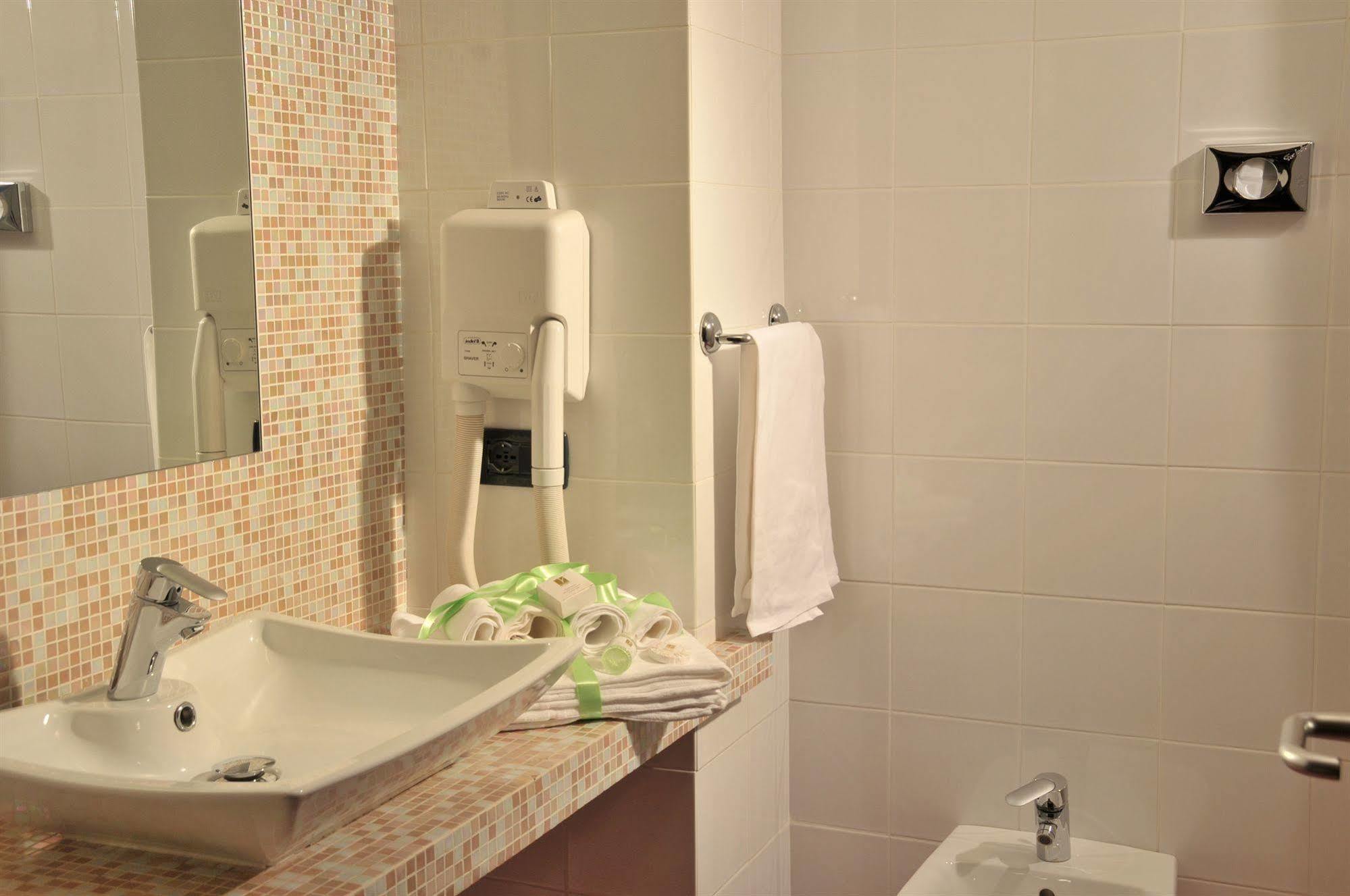 Hotel Versailles Rome Luaran gambar